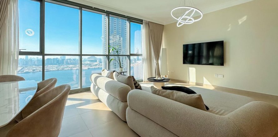 Apartment in Dubai 2 bedrooms, 127.1 sq.m. № 123749