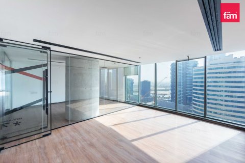 Office in Business Bay, Dubai 196.9 sq.m. № 123748 - photo 1