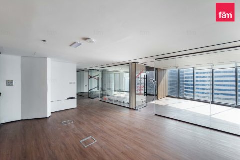 Office in Business Bay, Dubai 196.9 sq.m. № 123748 - photo 12