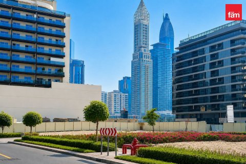 Land in Al Satwa, Dubai 1391.6 sq.m. № 123745 - photo 10