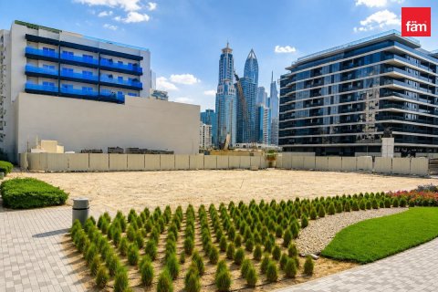 Land in Al Satwa, Dubai 1391.6 sq.m. № 123745 - photo 4