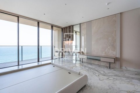 Apartment in The Crescent, Palm Jumeirah, Dubai 3 bedrooms, 325.9 sq.m. № 137059 - photo 14