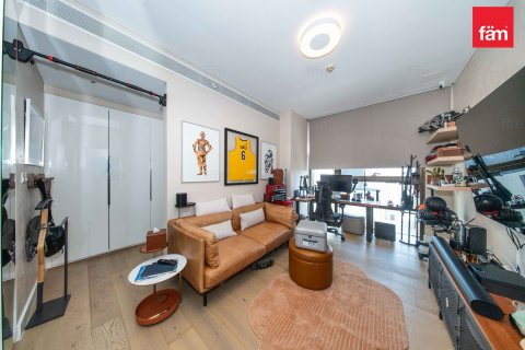 Apartment in City Walk, Dubai 3 bedrooms, 209.2 sq.m. № 123113 - photo 9