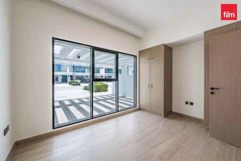 Townhouse in Dubai 4 bedrooms, 144 sq.m. № 123109 - photo 6
