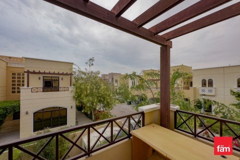 Купить таунхаус в Дубае: 4 спальни, 380.7м², № 13894 - фото 14