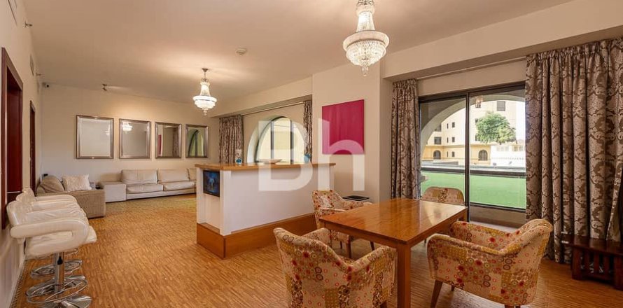 Apartment in Jumeirah Beach Residence, Dubai 4 bedrooms, 264 sq.m. № 21488