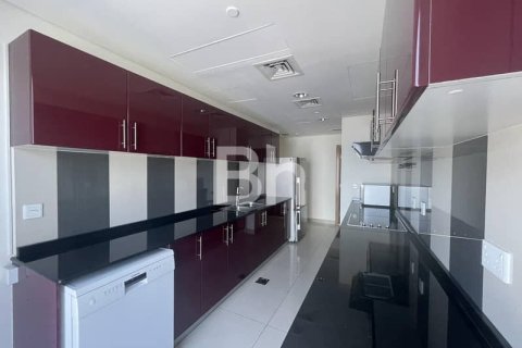 Снять в аренду квартиру в Дубай Марине, Дубай: 2 спальни, 174м², № 21484 - фото 3