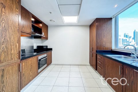 Appartement à Burj Khalifa, Dubai, 1 chambre, 93.92 m², № 120096 - photo 6