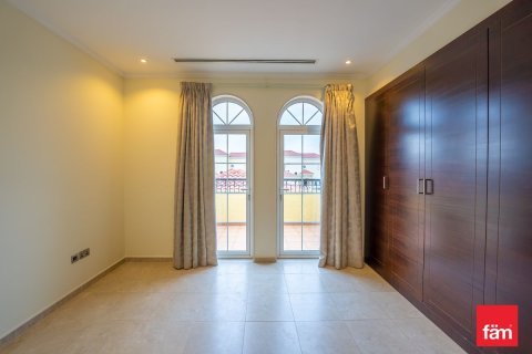 Villa in Jumeirah Park, Dubai 3 bedrooms, 524.5 sq.m. № 134775 - photo 15