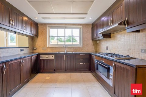 Villa in Jumeirah Park, Dubai 3 bedrooms, 524.5 sq.m. № 134775 - photo 20