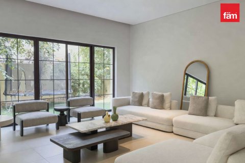 Villa in Dubai 4 bedrooms, 469.3 sq.m. № 97671 - photo 3