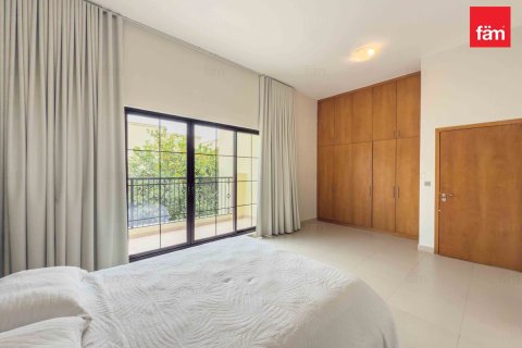 Villa in Dubai 4 bedrooms, 469.3 sq.m. № 97671 - photo 8