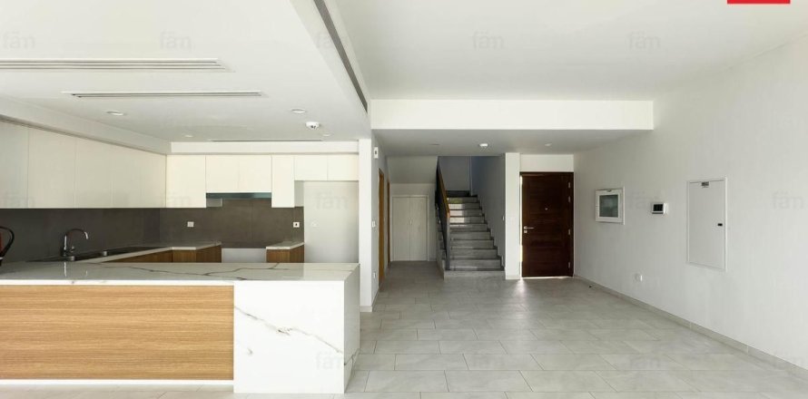 تاون هاوس في دبي 3 غرف نوم, 161 م² رقم 97684