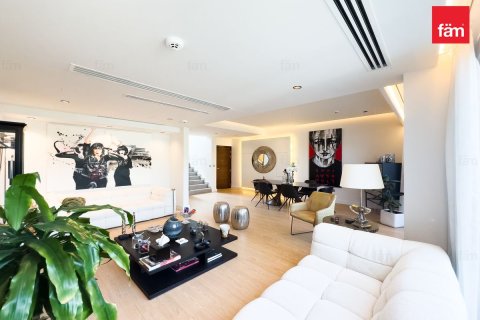 Townhouse in Dubai 3 bedrooms, 161 sq.m. № 97684