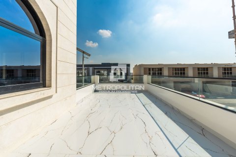 Villa in Al Furjan, Dubai 5 bedrooms, 520 sq.m. № 74123 - photo 28