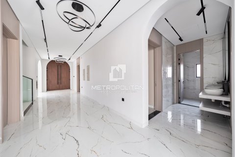 Villa in Al Furjan, Dubai 5 bedrooms, 520 sq.m. № 74123 - photo 7