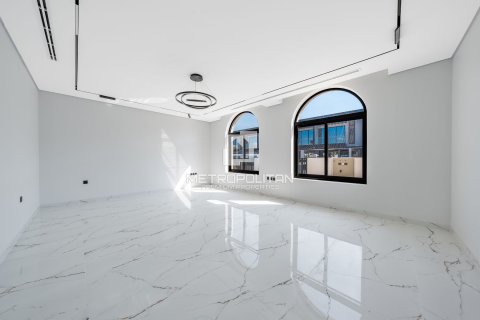 Villa in Al Furjan, Dubai 5 bedrooms, 520 sq.m. № 74123 - photo 11