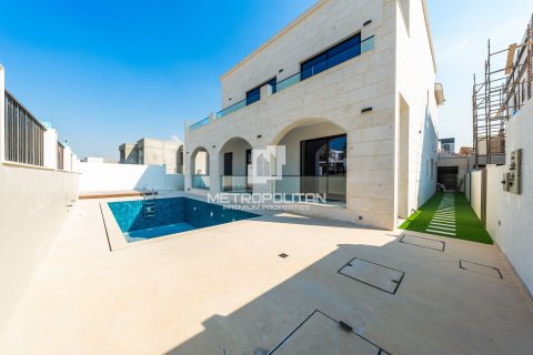 Villa in Al Furjan, Dubai 5 bedrooms, 520 sq.m. № 74123 - photo 29