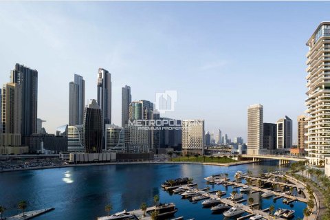 Penthouse in Business Bay, Dubai 3 bedrooms, 585 sq.m. № 74124 - photo 16