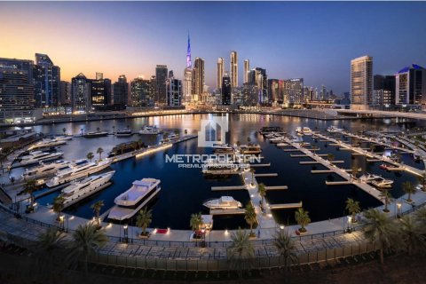 Penthouse in Business Bay, Dubai 3 bedrooms, 585 sq.m. № 74124 - photo 1