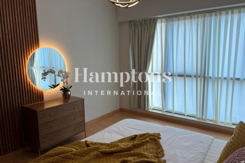 Apartment in Downtown Dubai (Downtown Burj Dubai), Dubai 1 bedroom, 72.46434000 sq.m. № 109883 - photo 2