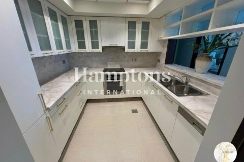 Apartment in Downtown Dubai (Downtown Burj Dubai), Dubai 1 bedroom, 70.23466800 sq.m. № 109884 - photo 5