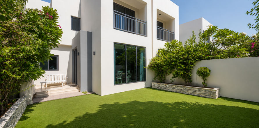 Villa in Maple 3, Dubai Hills Estate, Dubai 3 bedrooms, 211.92 sq.m. № 136514