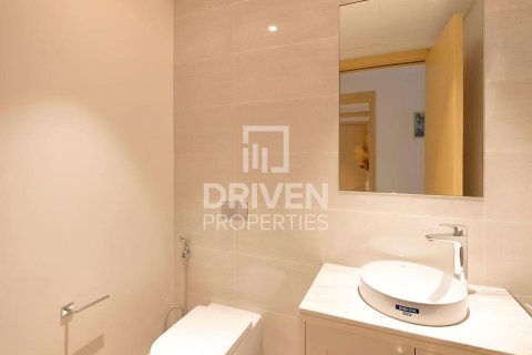 Apartment in Downtown Dubai (Downtown Burj Dubai), Dubai 2 bedrooms, 159.51 sq.m. № 128460 - photo 10