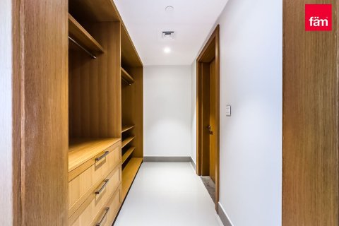 Купить квартиру в Даунтаун Дубай (Даунтаун Бурдж Дубай), Дубай: 3 спальни, 189.5м², № 91770 - фото 17