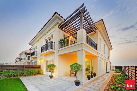 Villa à Dubai, 4 chambres, 965 m², № 91760 - photo 2