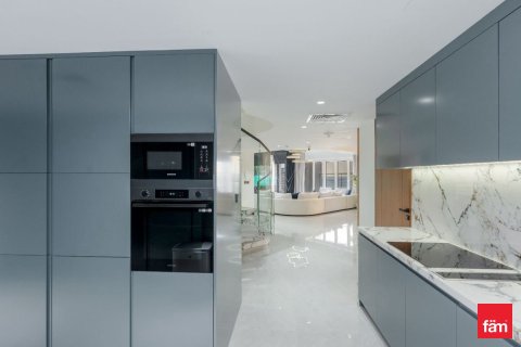 Купить квартиру в Дубае: 4 спальни, 334.4м², № 91762 - фото 6