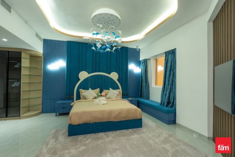 Купить квартиру в Дубае: 4 спальни, 334.4м², № 91762 - фото 21