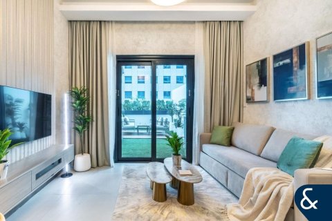 Купить квартиру в SOL Bay, Бизнес-Бэй, Дубай: студию, 69м², № 75750 - фото 1