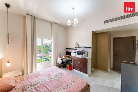 Купить квартиру в Дубае: 2 спальни, 93.4м², № 114503 - фото 14