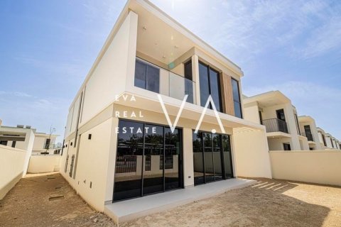 Villa in Dubai 4 bedrooms, 405 sq.m. № 52701 - photo 20