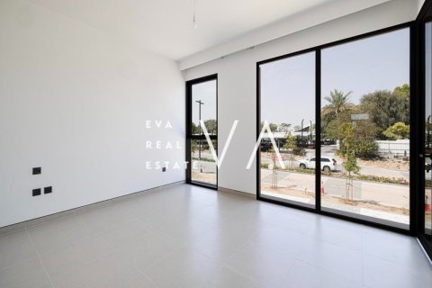 Villa in Dubai 4 bedrooms, 405 sq.m. № 52701 - photo 17