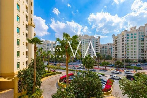 Apartment in Palm Jumeirah, Dubai 1 bedroom, 116.31 sq.m. № 52705 - photo 1