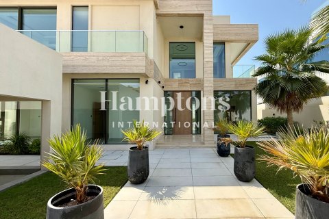 Villa in Al Barsha 1, Al Barsha, Dubai 4 bedrooms, 853.77857000 sq.m. № 123238 - photo 6
