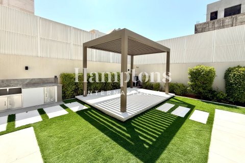 Villa in Al Barsha 1, Al Barsha, Dubai 4 bedrooms, 853.77857000 sq.m. № 123238 - photo 10