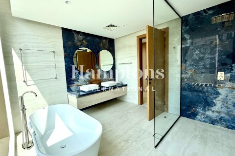 Villa in Al Barsha 1, Al Barsha, Dubai 4 bedrooms, 853.77857000 sq.m. № 123238 - photo 8