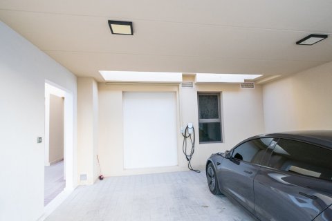 Villa in Town Square, Dubai 3 bedrooms, 211.54 sq.m. № 123234
