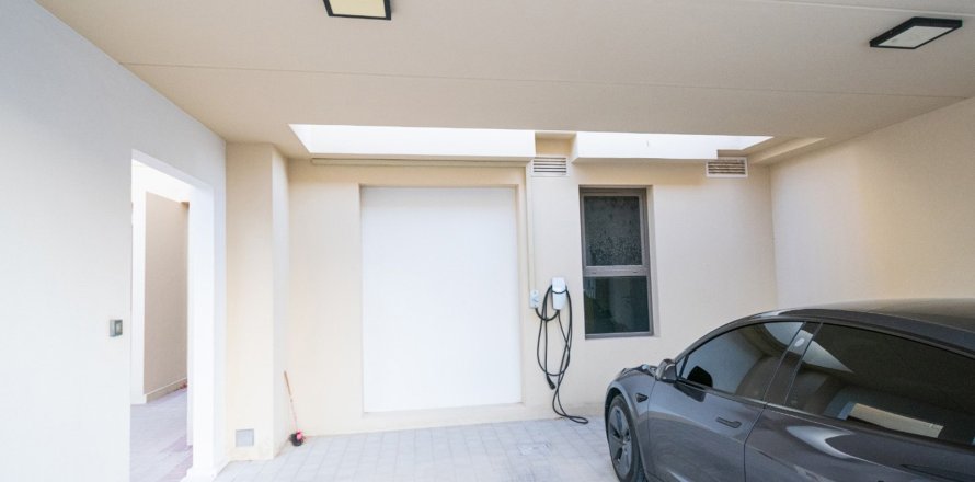 Villa in Town Square, Dubai 3 bedrooms, 211.54 sq.m. № 123234