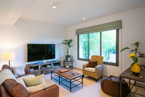 Villa in Town Square, Dubai 3 bedrooms, 211.54013100 sq.m. № 123234 - photo 16