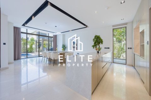 Villa en Golf Place, Dubai Hills Estate, Dubai, 5 dormitorios, 660 m², № 121555 - foto 6