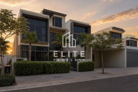 Villa en Golf Place, Dubai Hills Estate, Dubai, 5 dormitorios, 660 m², № 121555