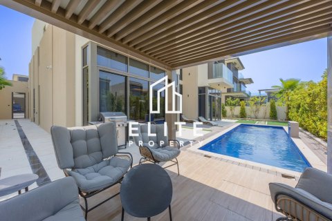 Villa en Golf Place, Dubai Hills Estate, Dubai, 5 dormitorios, 660 m², № 121555 - foto 12