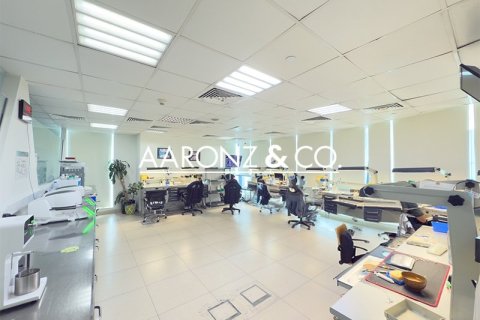 Oficina en Jumeirah Lake Towers, Dubai, 80 m², № 84431