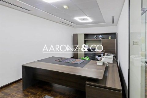 Bureau à Jumeirah Lake Towers, Dubai, 118 m², № 84430 - photo 9