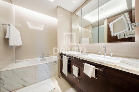 Apartment in The Address Sky View Towers, Downtown Dubai (Downtown Burj Dubai), Dubai 2 bedrooms, 157.84 sq.m. № 126590 - photo 13