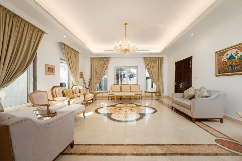 Villa in Al Khawaneej, Dubai 7 bedrooms, 1034.66 sq.m. № 136481 - photo 12